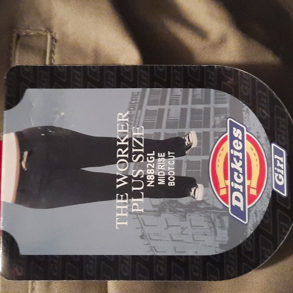 DICKIES Juniors Plus Khaki Bootcut MidRise Trouser 20 New